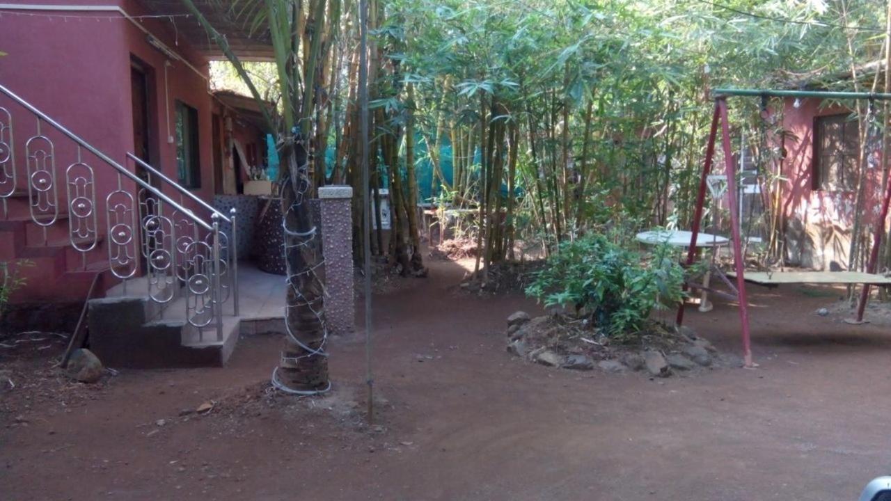 Samartha Cottage, Varsoli อลีบาก ภายนอก รูปภาพ